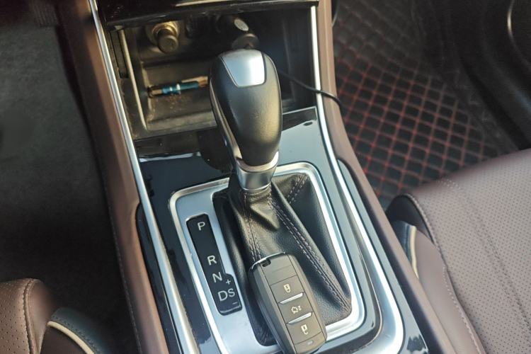 Used CHANGAN Raeton CC 2019 1.5T Automatic Haoya Edition Guangmang Model China VI Standard Gear Lever