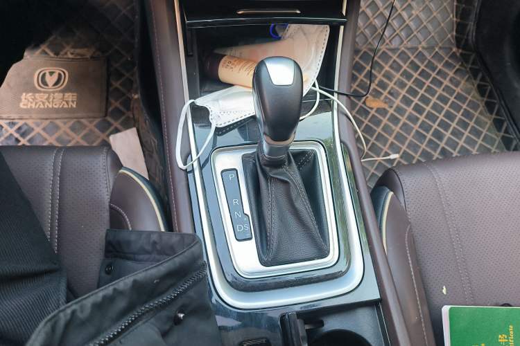 Used CHANGAN Raeton CC 2019 1.5T Automatic Haoya Edition Guangmang Model China VI Standard Gear Lever