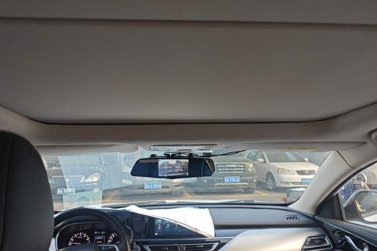 Used CHANGAN Raeton CC 2019 1.5T Automatic Haoya Edition Guangmang Model China VI Standard Headliner