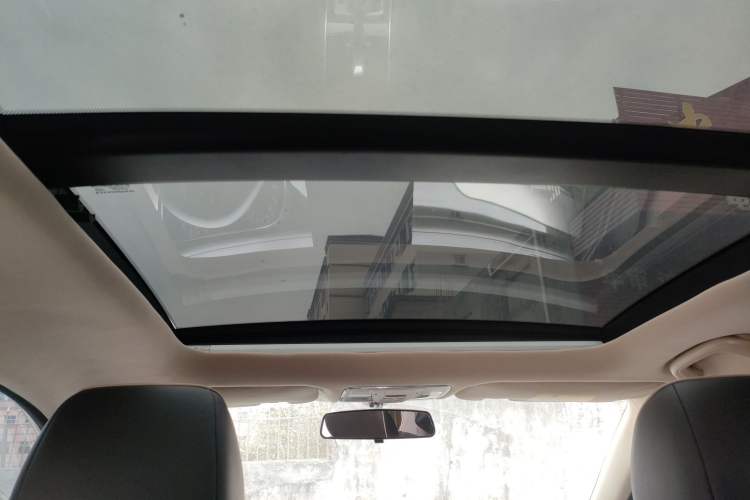 Used CHANGAN Raeton CC 2019 1.5T Automatic Haoya Edition Guangmang Model China VI Standard Headliner