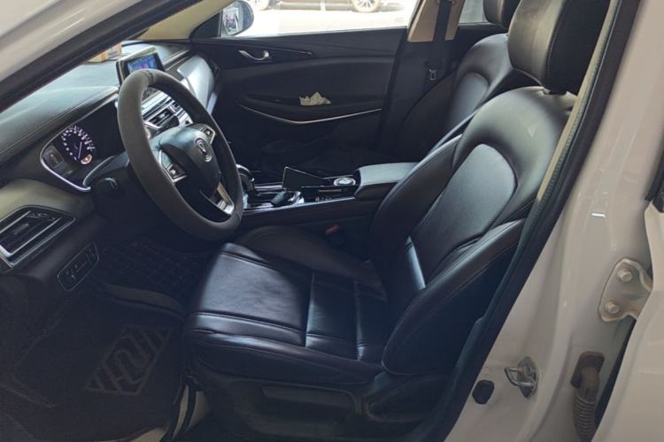 Used CHANGAN Raeton CC 2019 1.5T Automatic Elegant Starry Edition China VI Standard Left Front Seat