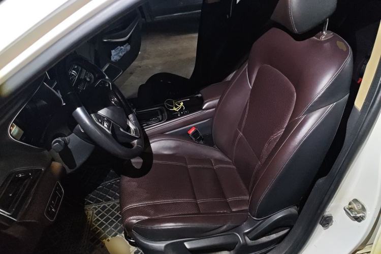 Used CHANGAN Raeton CC 2019 1.5T Automatic Elegant Starry Edition China VI Standard Left Front Seat