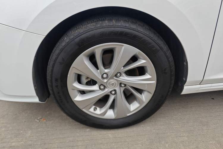 Used CHANGAN Raeton CC 2019 1.5T Manual Elegant Starry Edition China VI Standard Left Front Wheel Hub