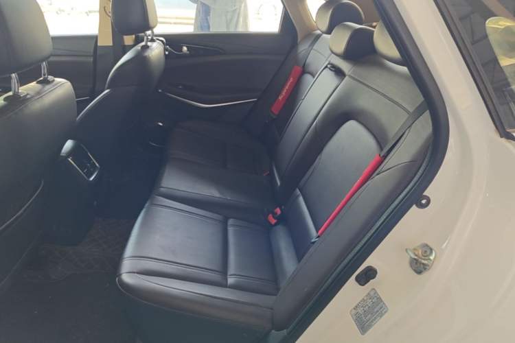 Used CHANGAN Raeton CC 2019 1.5T Automatic Elegant Starry Edition China VI Standard Left Rear Seat