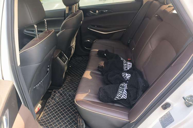 Used CHANGAN Raeton CC 2019 1.5T Automatic Haoya Edition Guangmang Model China VI Standard Left Rear Seat