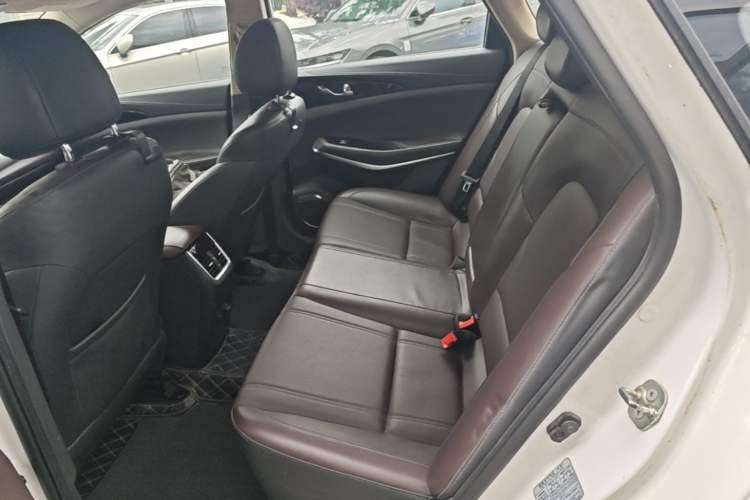 Used CHANGAN Raeton CC 2019 1.5T Automatic Elegant Starry Edition China VI Standard Left Rear Seat