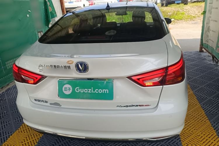 Used CHANGAN Raeton CC 2019 1.5T Automatic Elegant Starry Edition China VI Standard Rear