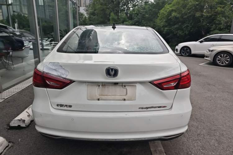 Used CHANGAN Raeton CC 2019 1.5T Automatic Elegant Starry Edition China VI Standard Rear
