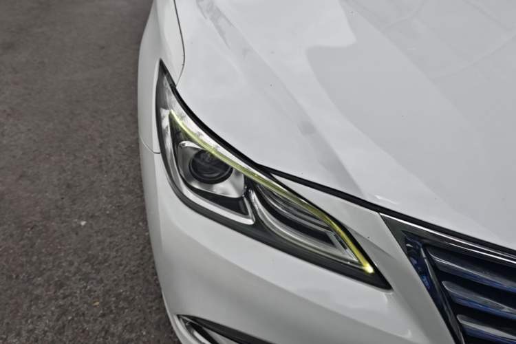 Used CHANGAN Raeton CC 2019 1.5T Automatic Elegant Starry Edition China VI Standard Right Front Headlight