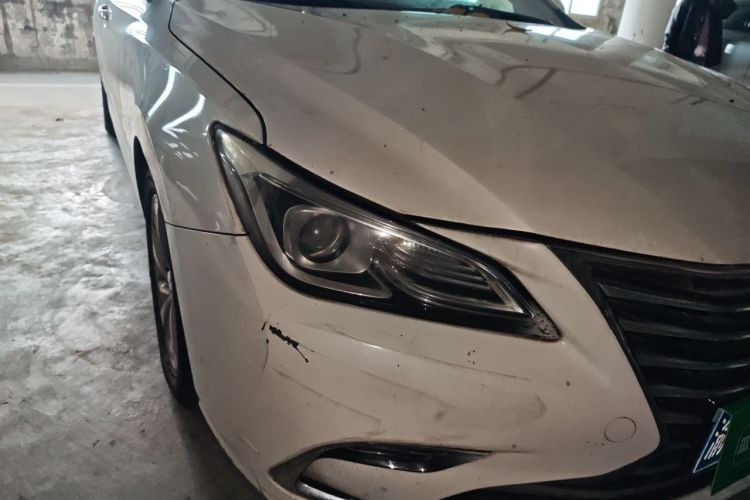 Used CHANGAN Raeton CC 2019 1.5T Automatic Elegant Starry Edition China VI Standard Right Front Headlight
