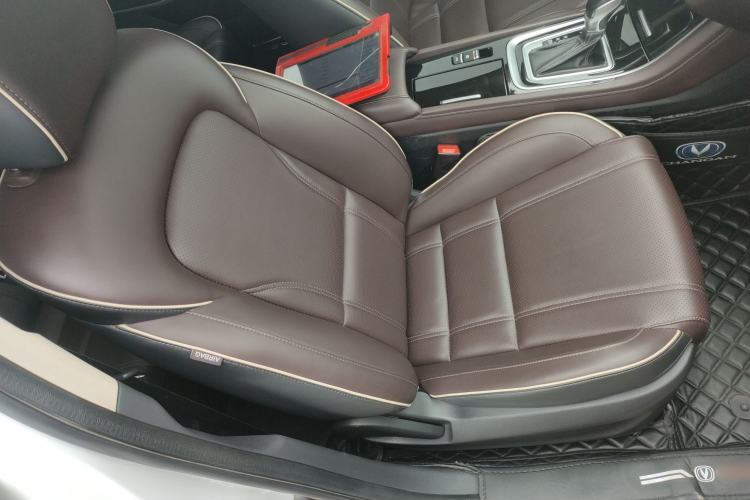 Used CHANGAN Raeton CC 2019 1.5T Automatic Haoya Edition Guangmang Model China VI Standard Right Front Seat
