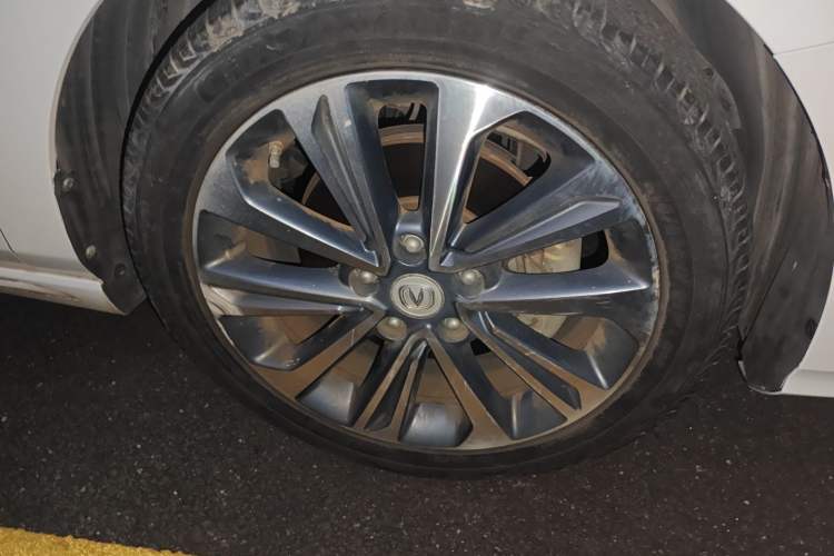 Used CHANGAN Raeton CC 2019 1.5T Automatic Haoya Edition Guangmang Model China VI Standard Right Front Wheel Hub