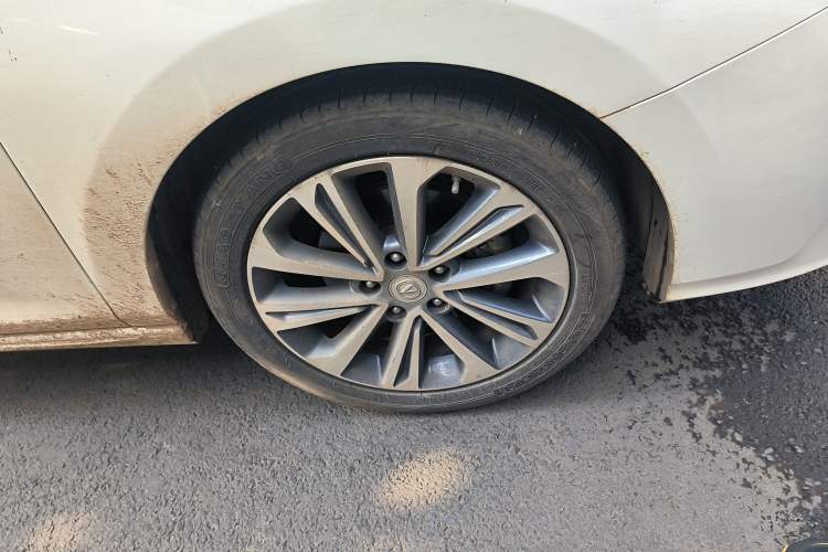 Used CHANGAN Raeton CC 2019 1.5T Automatic Haoya Edition Guangmang Model China VI Standard Right Front Wheel Hub