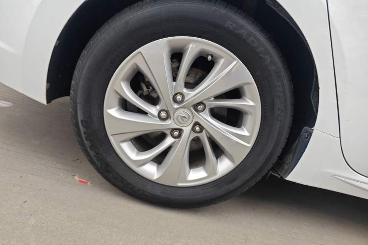 Used CHANGAN Raeton CC 2019 1.5T Manual Elegant Starry Edition China VI Standard Right Rear Wheel Hub