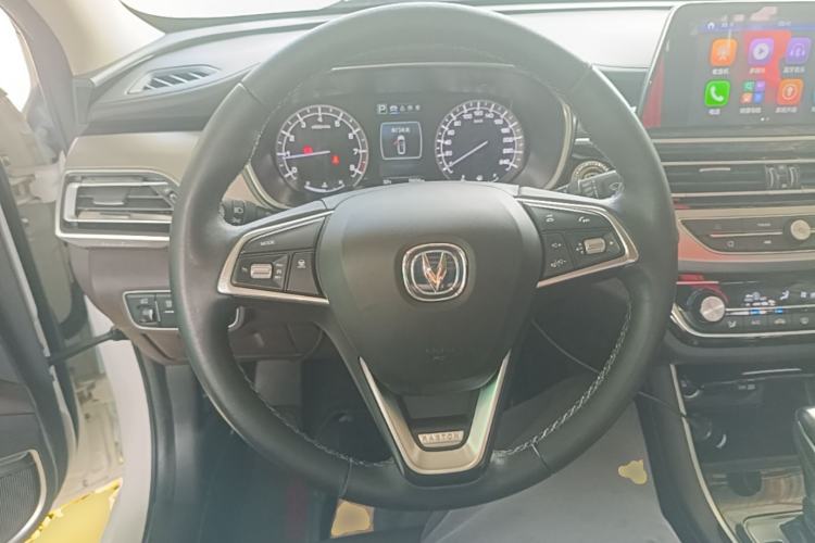 Used CHANGAN Raeton CC 2019 1.5T Automatic Elegant Starry Edition China VI Standard Steering Wheel