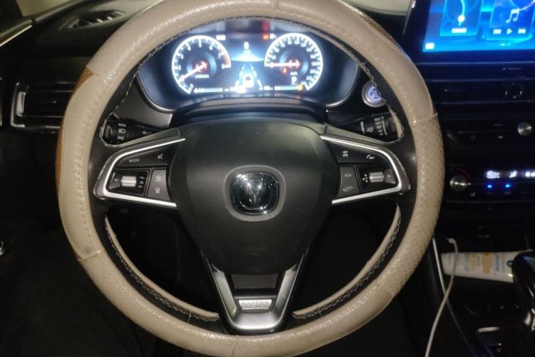 Used CHANGAN Raeton CC 2019 1.5T Automatic Zhiya Model China VI Standard Steering Wheel