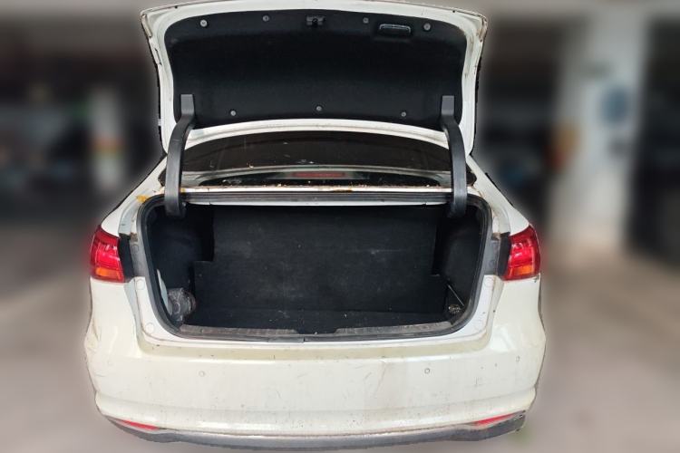 Used CHANGAN Raeton CC 2019 1.5T Automatic Elegant Starry Edition China VI Standard Trunk