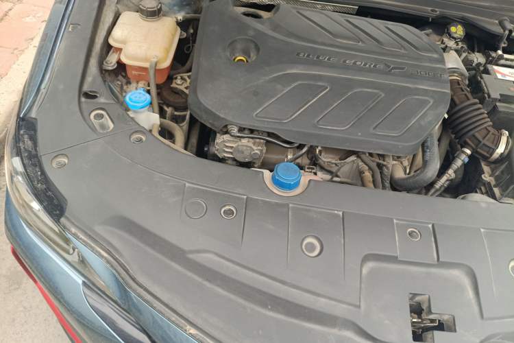 Used CHANGAN Ruicheng CC 2021 Blue Whale Edition 1.5T DCT Luxury Model Engine Bay Right