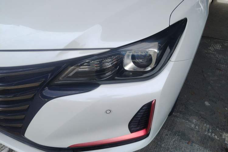 Used CHANGAN Ruicheng CC 2021 Blue Whale Edition 1.5T DCT Prestige Model Left Front Headlight