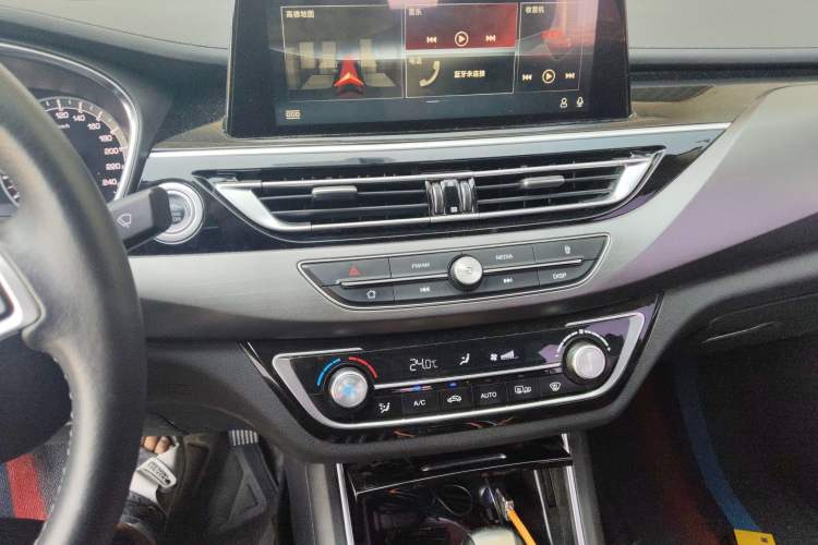 Used CHANGAN Ruicheng CC 2020 1.5T Automatic Xuanrui Model Audio And AC Panel