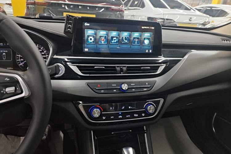 Used CHANGAN Ruicheng CC 2020 1.5T Automatic Xuanrui Model Audio And AC Panel