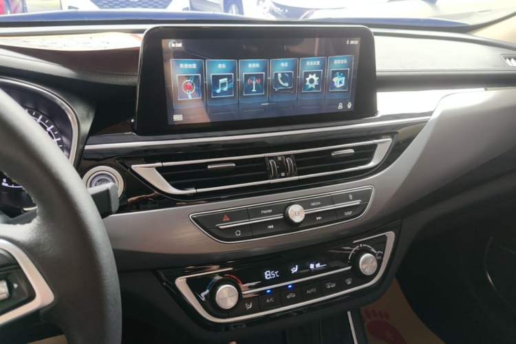Used CHANGAN Ruicheng CC 2020 1.5T Automatic Xuanrui Model Audio And AC Panel