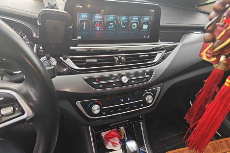 Used CHANGAN Ruicheng CC 2020 1.5T Automatic Xuanrui Model Audio And AC Panel
