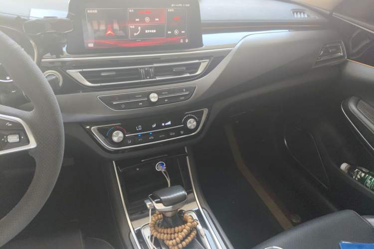Used CHANGAN Ruicheng CC 2020 1.5T Automatic Xuanrui Model Audio And AC Panel