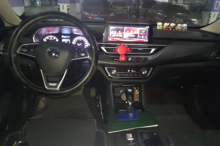 Used CHANGAN Ruicheng CC 2020 1.5T Automatic Xuanrui Model Center Console