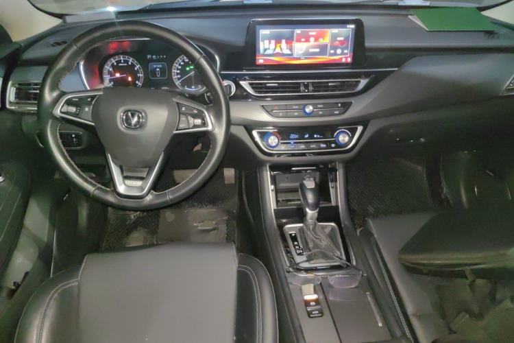 Used CHANGAN Ruicheng CC 2020 1.5T Automatic Xuanrui Model Center Console