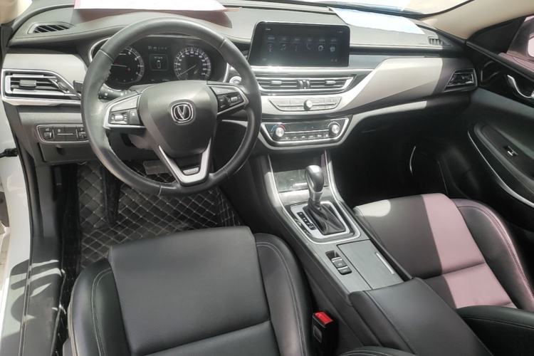 Used CHANGAN Ruicheng CC 2020 1.5T Automatic Xuanrui Model Center Console