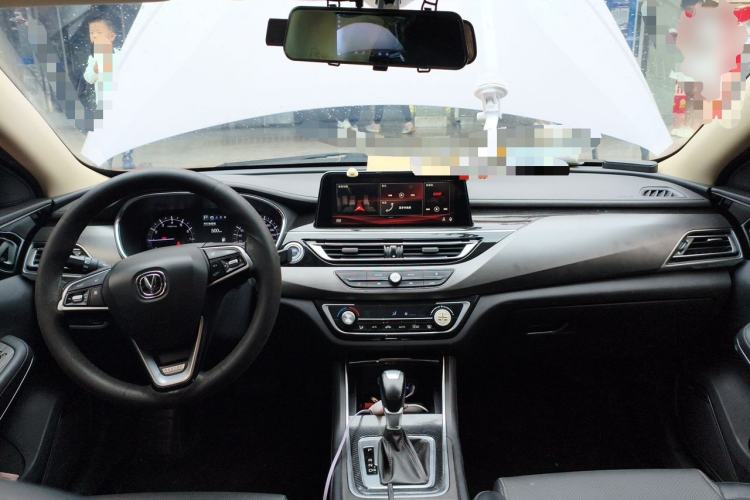 Used CHANGAN Ruicheng CC 2020 1.5T Automatic Xuanrui Model Center Console