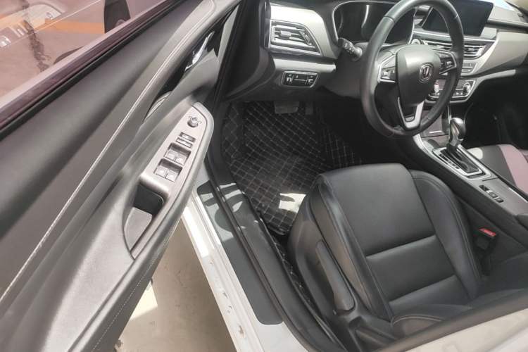 Used CHANGAN Ruicheng CC 2020 1.5T Automatic Xuanrui Model Driver Seat
