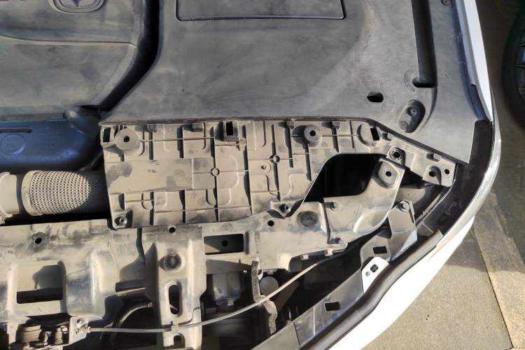 Used CHANGAN Ruicheng CC 2020 1.5T Automatic Cool & Sharp Model Engine Bay Left
