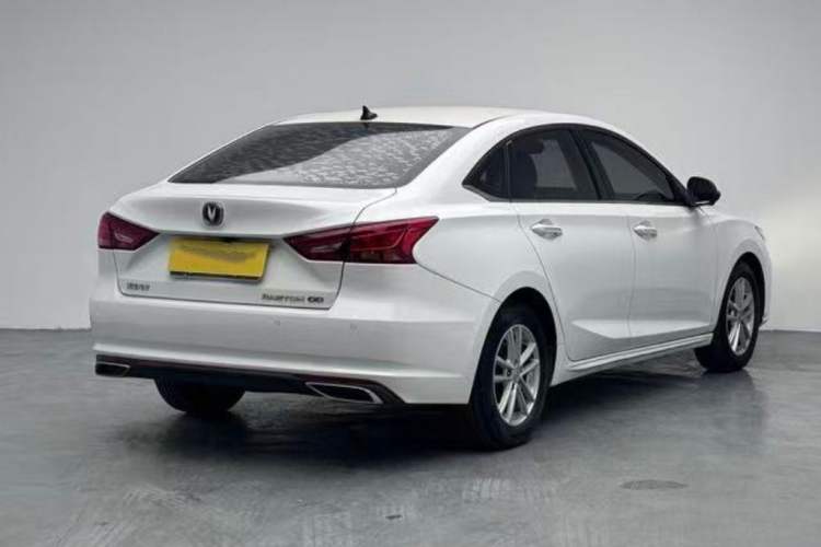 Used CHANGAN Ruicheng CC 2020 1.5T Automatic Xuanrui Model Exterior 3