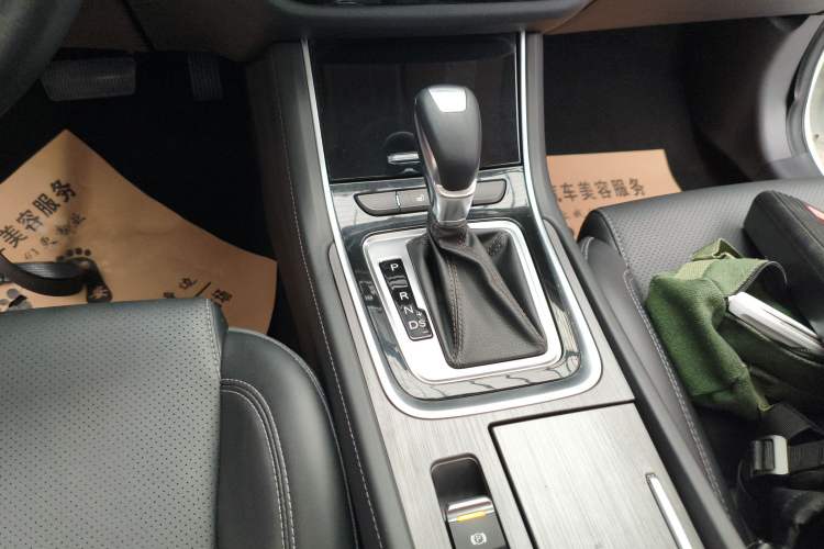 Used CHANGAN Ruicheng CC 2020 1.5T Automatic Chao Rui Trim Gear Lever