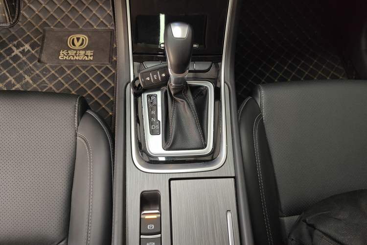 Used CHANGAN Ruicheng CC 2020 1.5T Automatic Chao Rui Trim Gear Lever