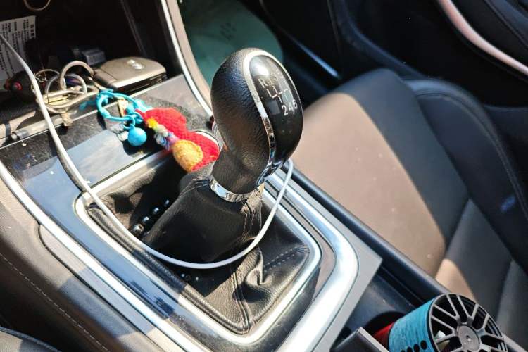 Used CHANGAN Ruicheng CC 2020 1.5T Manual Xuanrui Model Gear Lever