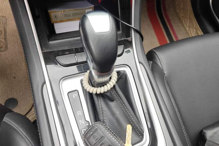 Used CHANGAN Ruicheng CC 2020 1.5T Automatic Cool & Sharp Model Gear Lever