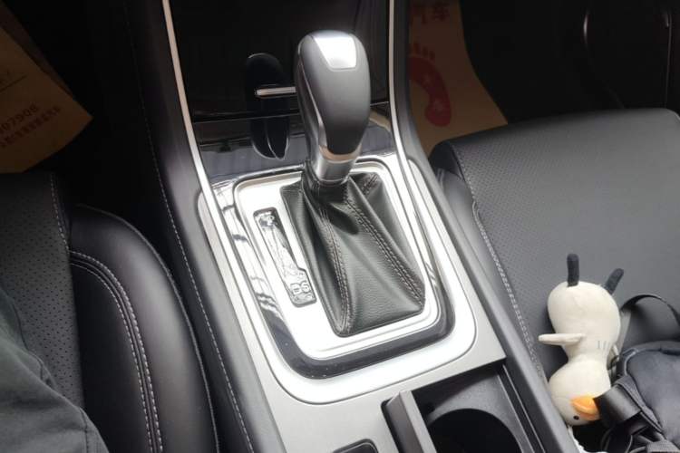 Used CHANGAN Ruicheng CC 2020 1.5T Automatic Xuanrui Model Gear Lever