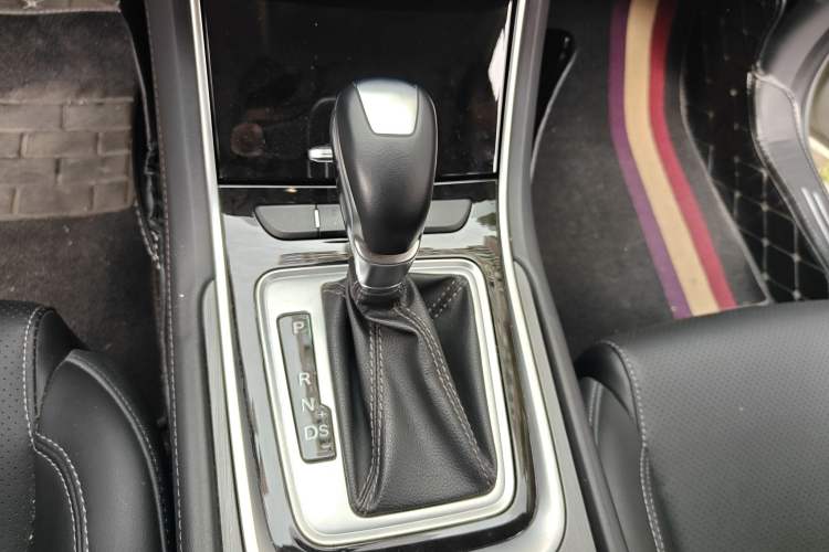 Used CHANGAN Ruicheng CC 2020 1.5T Automatic Chao Rui Trim Gear Lever