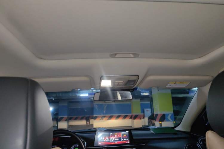 Used CHANGAN Ruicheng CC 2020 1.5T Automatic Xuanrui Model Headliner