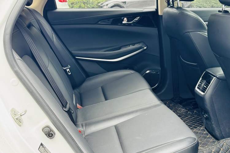 Used CHANGAN Ruicheng CC 2020 1.5T Automatic Chao Rui Trim Interior 10