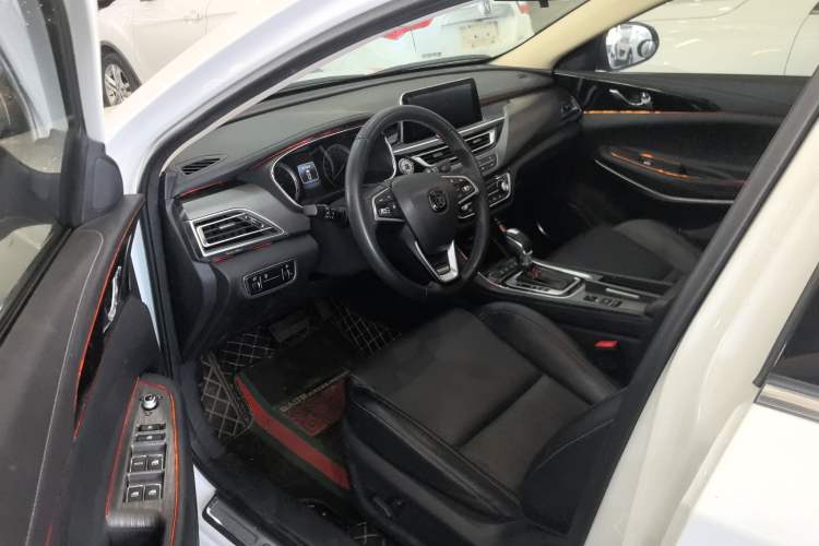 Used CHANGAN Ruicheng CC 2020 1.5T Automatic Chao Rui Trim Interior 2