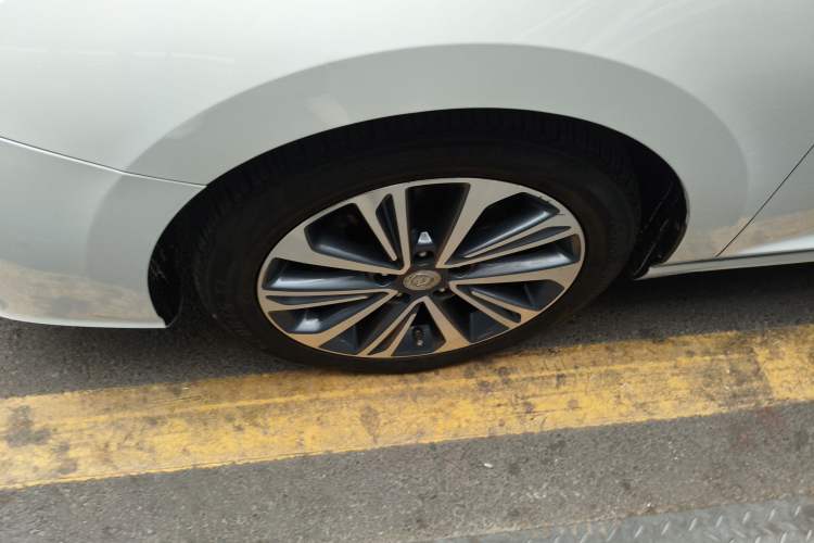 Used CHANGAN Ruicheng CC 2020 1.5T Automatic Chao Rui Trim Left Front Wheel Hub