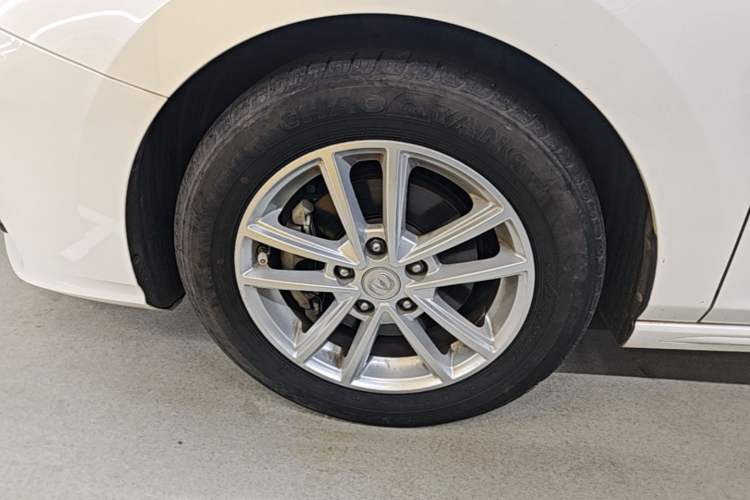 Used CHANGAN Ruicheng CC 2020 1.5T Automatic Xuanrui Model Left Front Wheel Hub