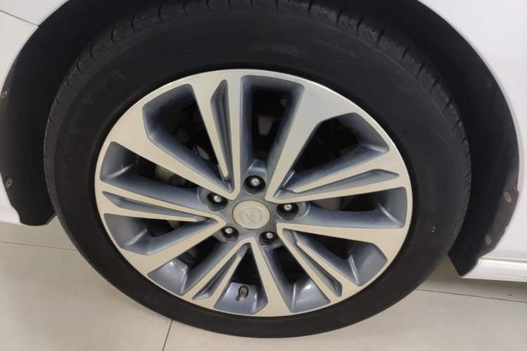 Used CHANGAN Ruicheng CC 2020 1.5T Automatic Chao Rui Trim Left Front Wheel Hub