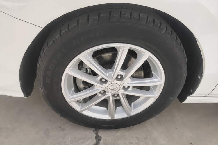 Used CHANGAN Ruicheng CC 2020 1.5T Automatic Xuanrui Model Left Front Wheel Hub