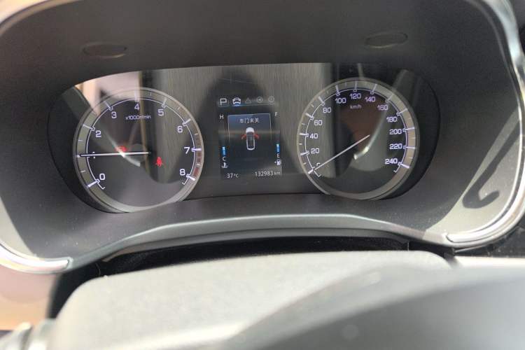 Used CHANGAN Ruicheng CC 2020 1.5T Automatic Chao Rui Trim Odometer Close Up