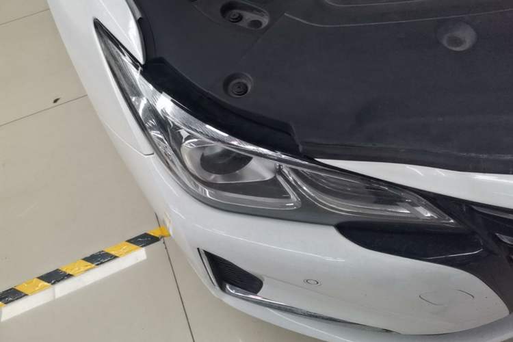 Used CHANGAN Ruicheng CC 2020 1.5T Automatic Cool & Sharp Model Right Front Headlight